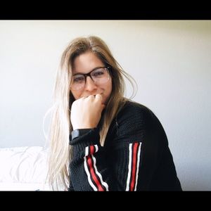 Meet your Posher, Molly